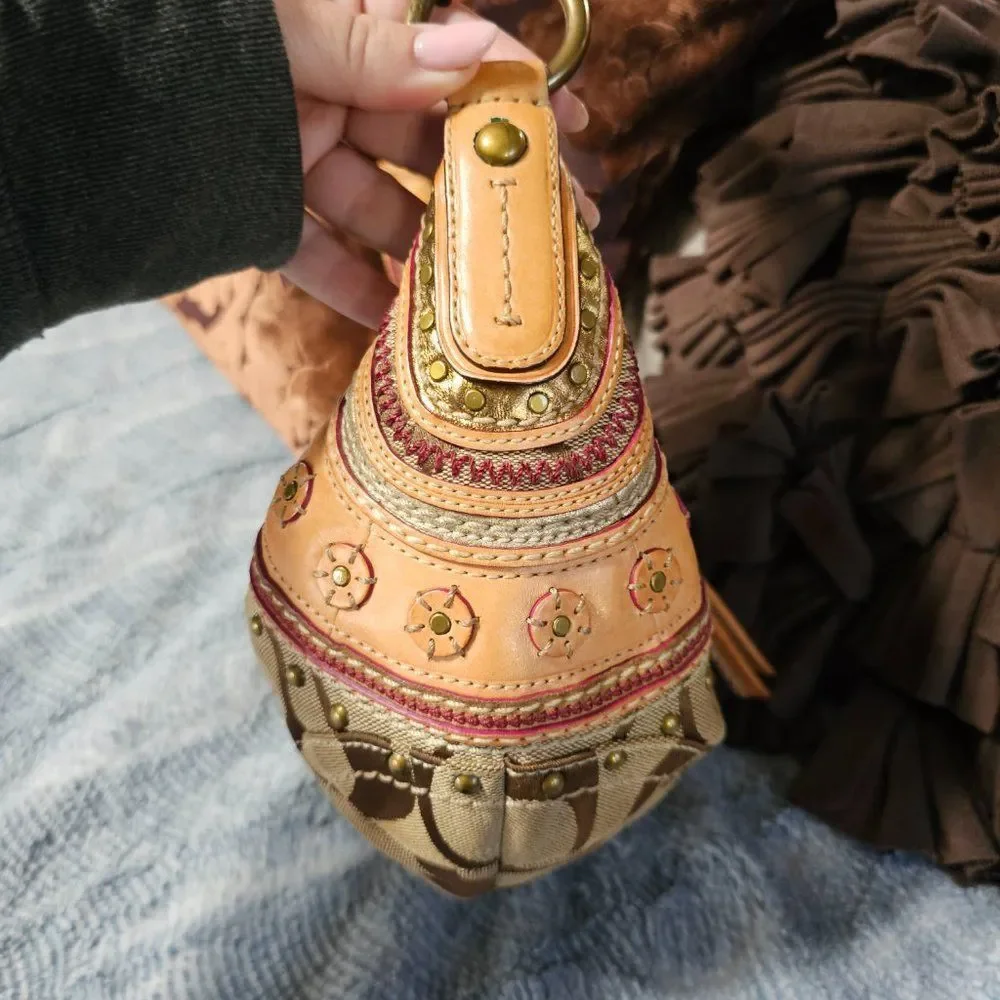 Near Vintage Coach Y2k Bohemian Soho Hobo Shoulder Bag Purse with Whipstitch - Picture 3 of 8